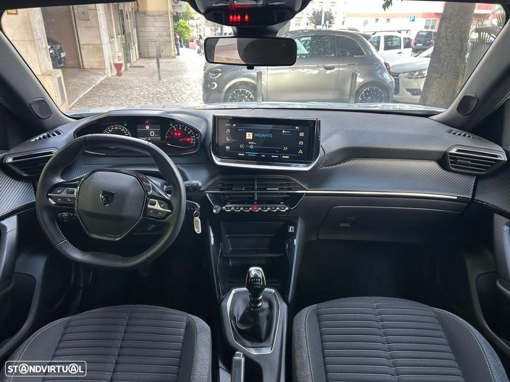Peugeot 2008 1.2 PureTech Active - 9