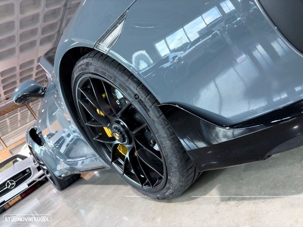 Porsche 911 (991) Turbo S Cabriolet - 22