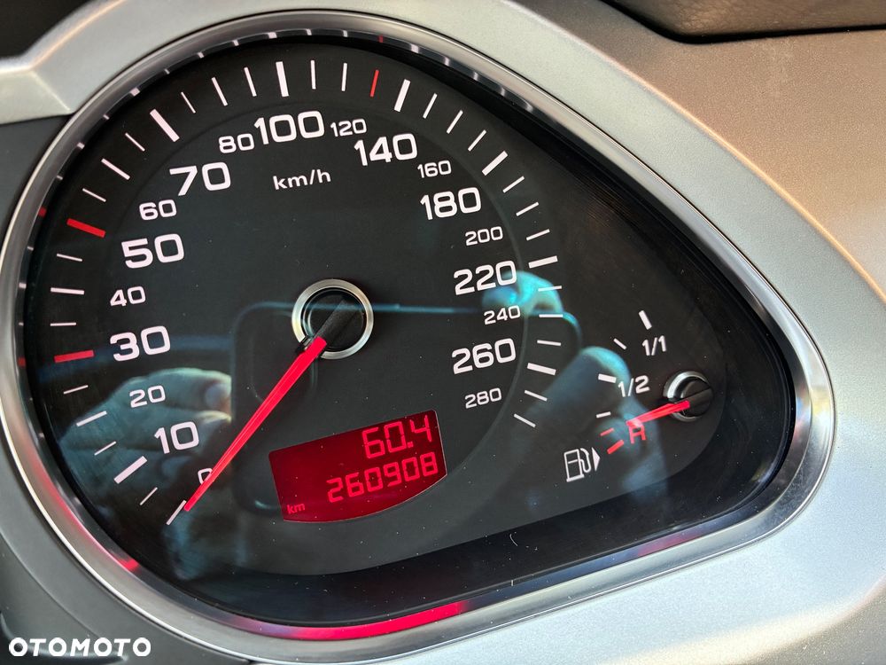 Audi A6 Avant 3.0 TDI DPF quattro tiptronic - 26