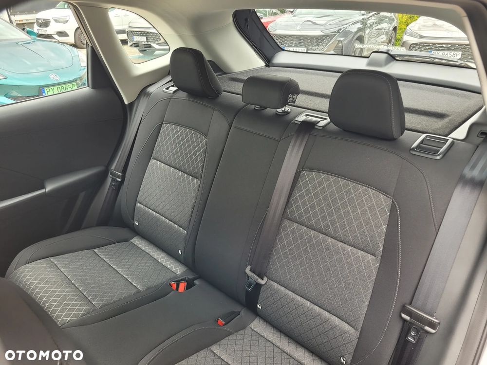 MG ZS Hybrid+ Standard - 11