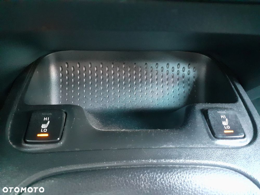 Toyota Corolla - 27