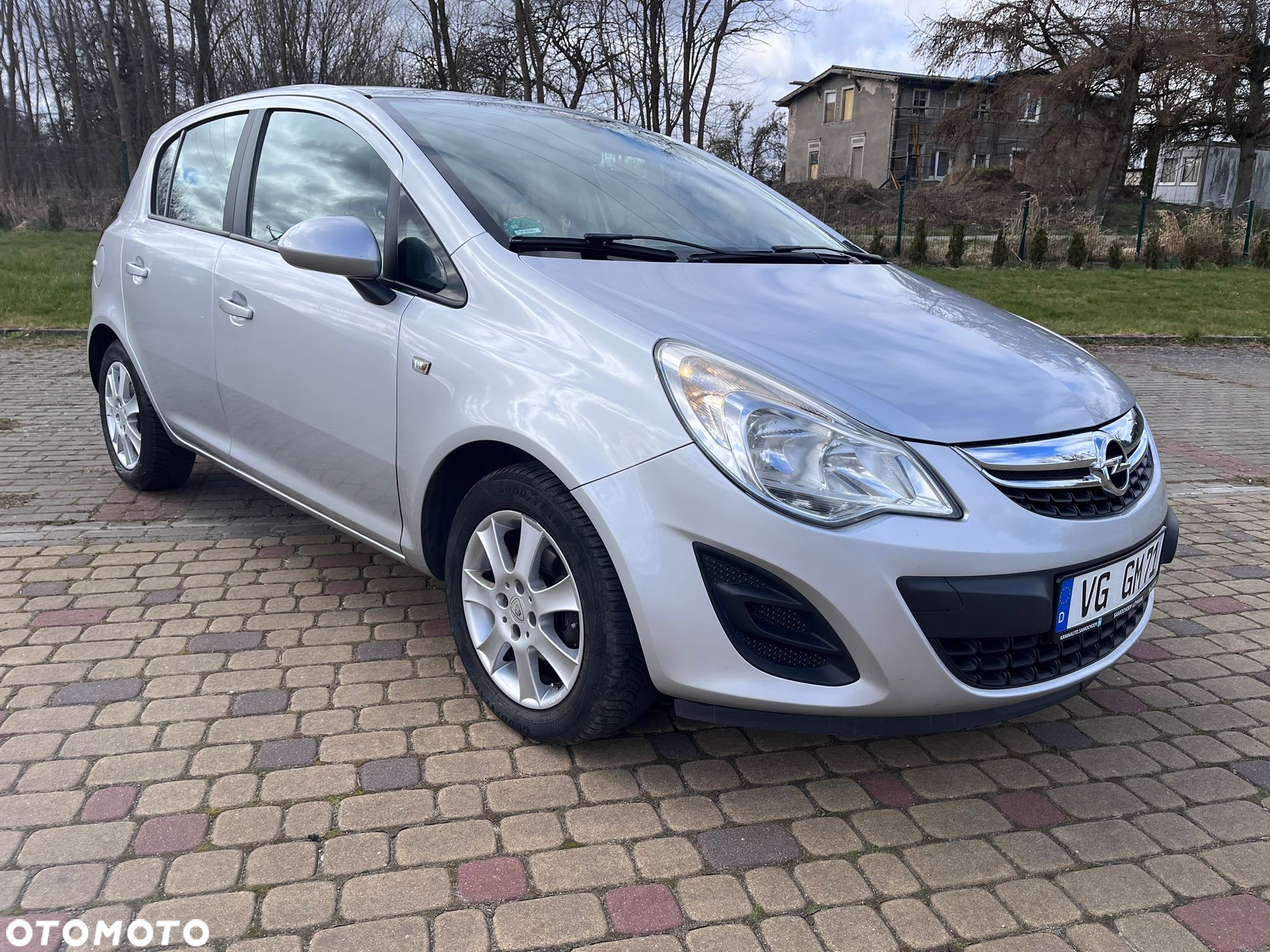Opel Corsa 1.4 16V Color Elegance - 10