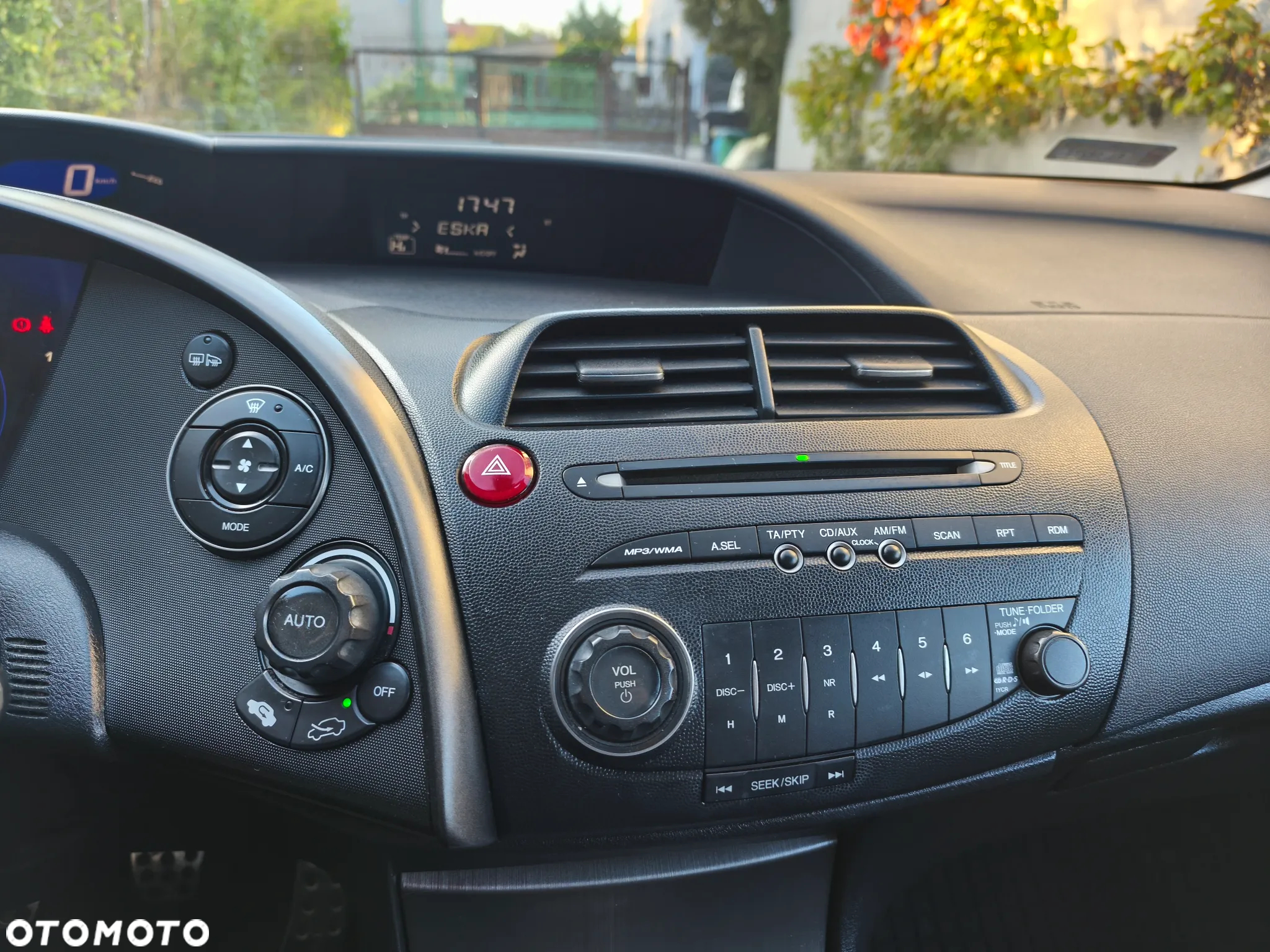 Honda Civic 1.8i-VTEC Comfort - 8