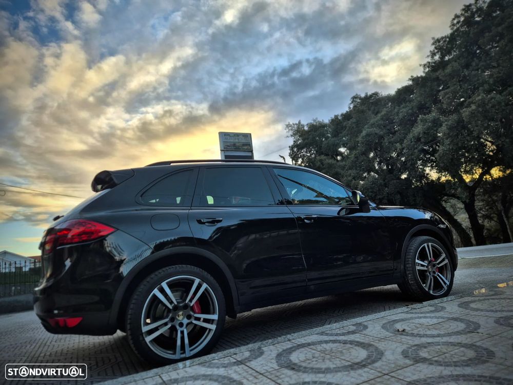 Porsche Cayenne Tiptronic S - 21