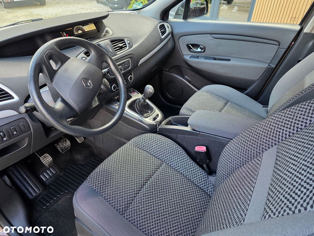 Renault Scenic - 10