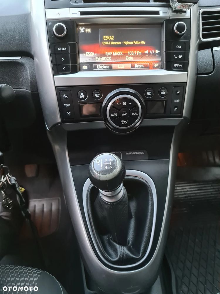 Toyota Verso 1.6 D-4D 5-Sitzer Start/Stop Skyview Edition - 14