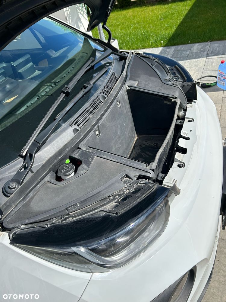 BMW i3 (60 Ah) - 10