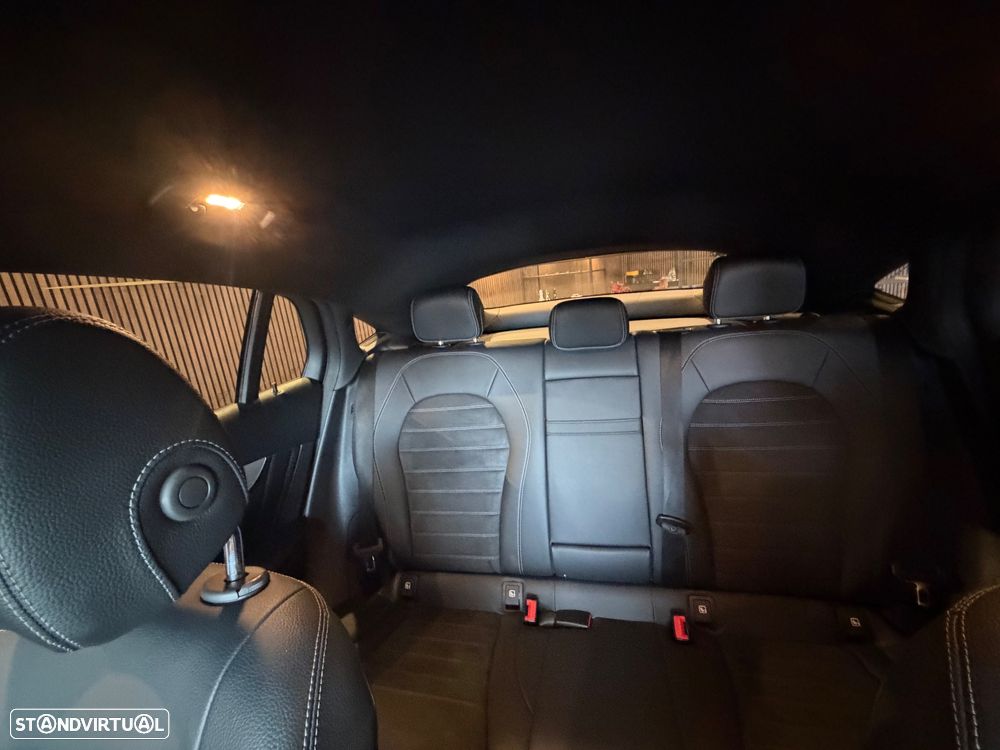 Mercedes-Benz GLC 300 de Coupe 4Matic 9G-TRONIC AMG Line - 24