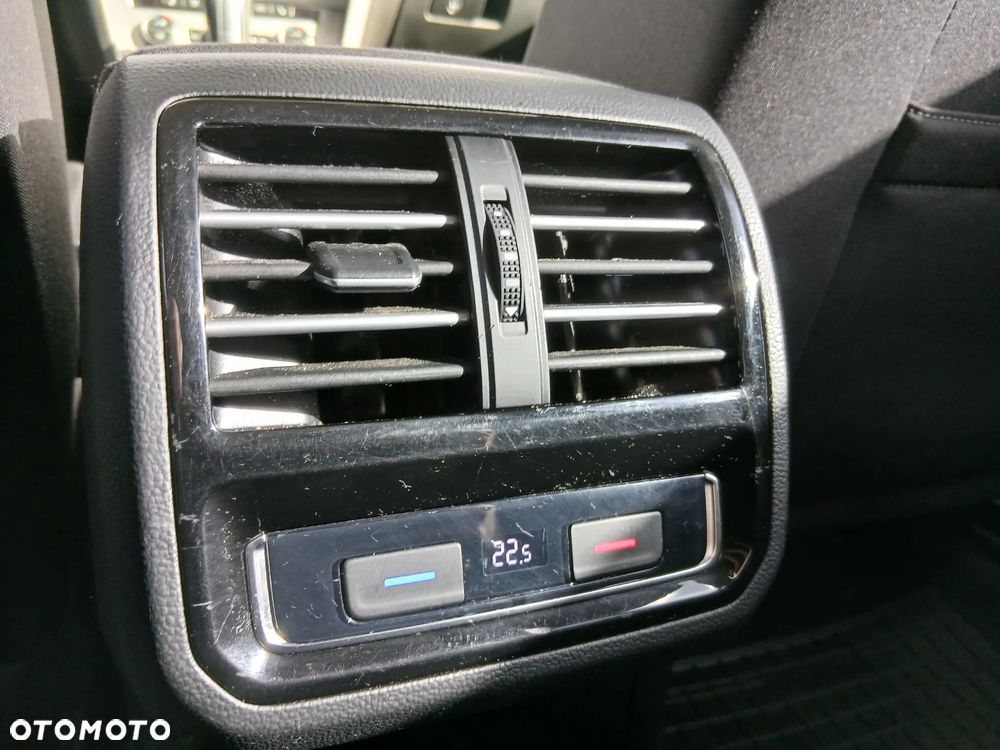Volkswagen Passat 1.8 TSI BMT Comfortline DSG - 19