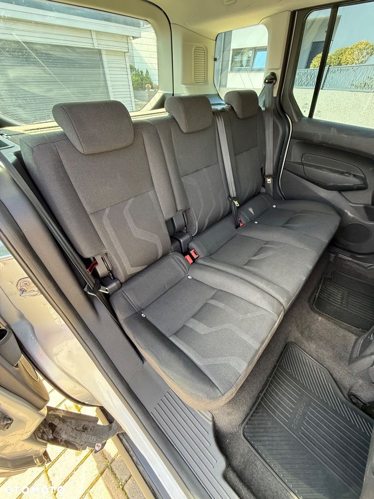 Ford Tourneo Connect - 27