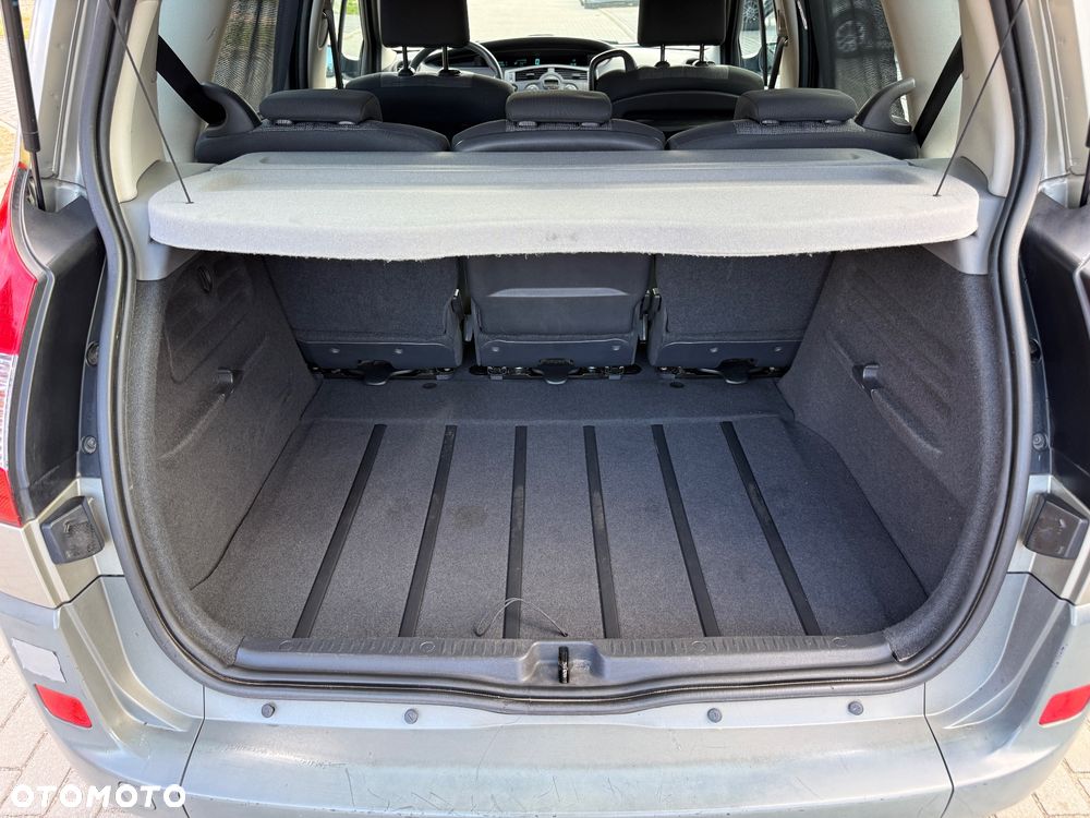 Renault Scenic 2.0 16V Avantage - 27