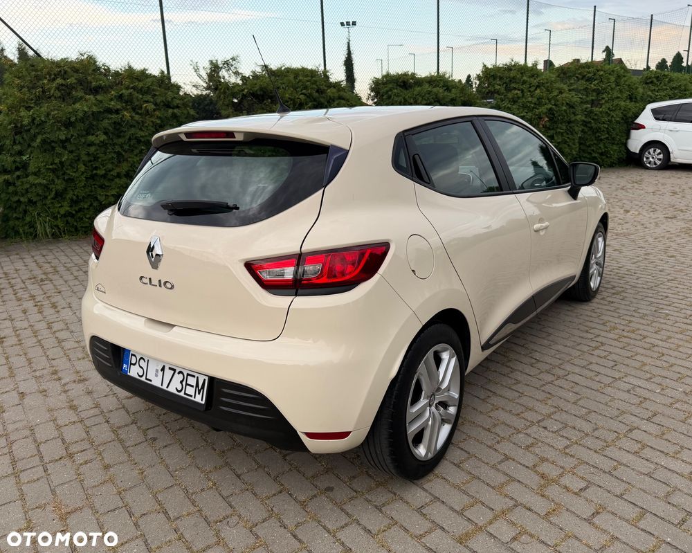 Renault Clio 1.2 16V Limited EU6 - 7
