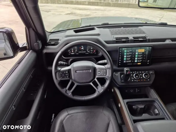 Land Rover Defender 110 D300 X - 10
