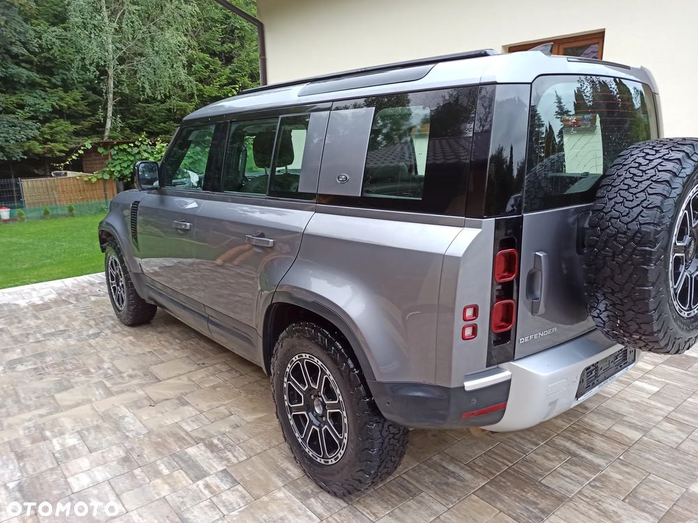 Land Rover Defender 110 P300 X-Dynamic HSE - 4