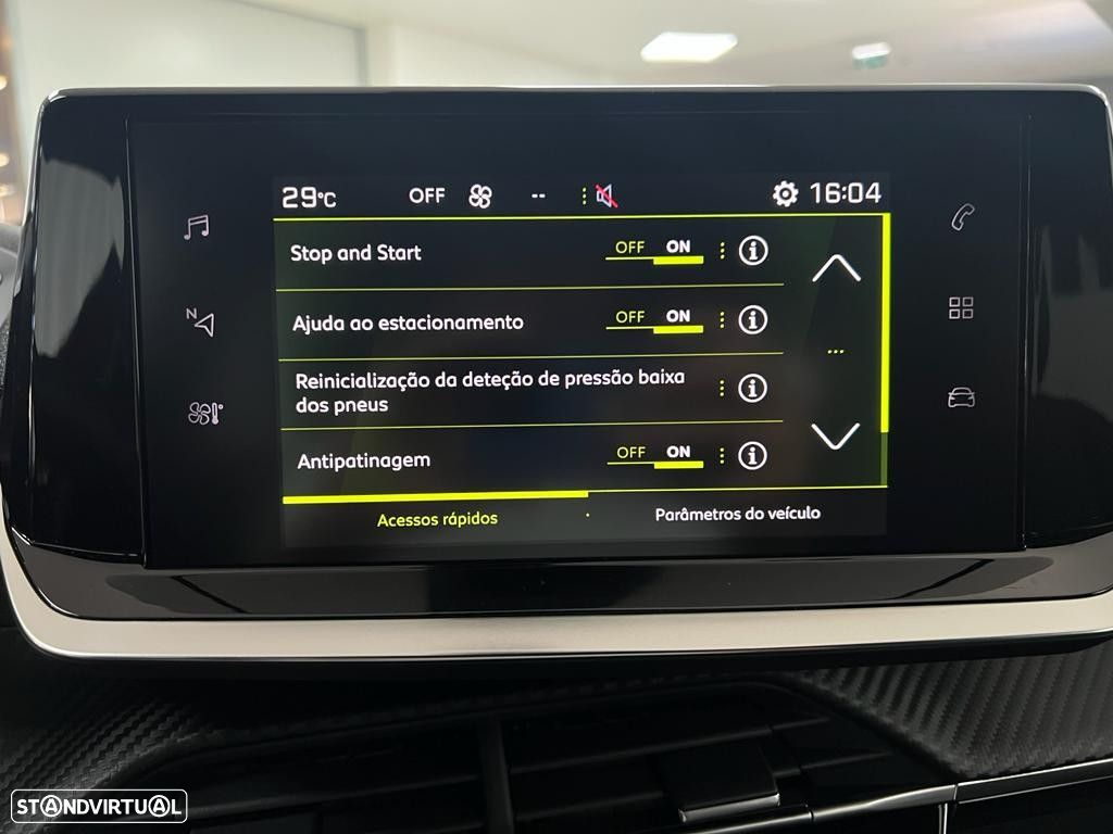 Peugeot 2008 1.2 PureTech Allure - 21