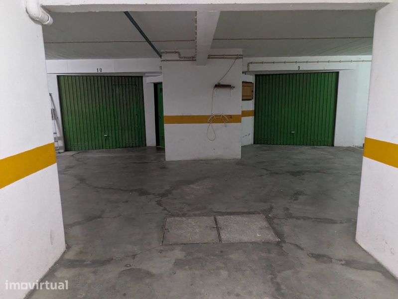 Lugar de Garagem, 12m2, Rinchoa, Fitares, Av. do Parque 11 - Grande imagem: 4/5