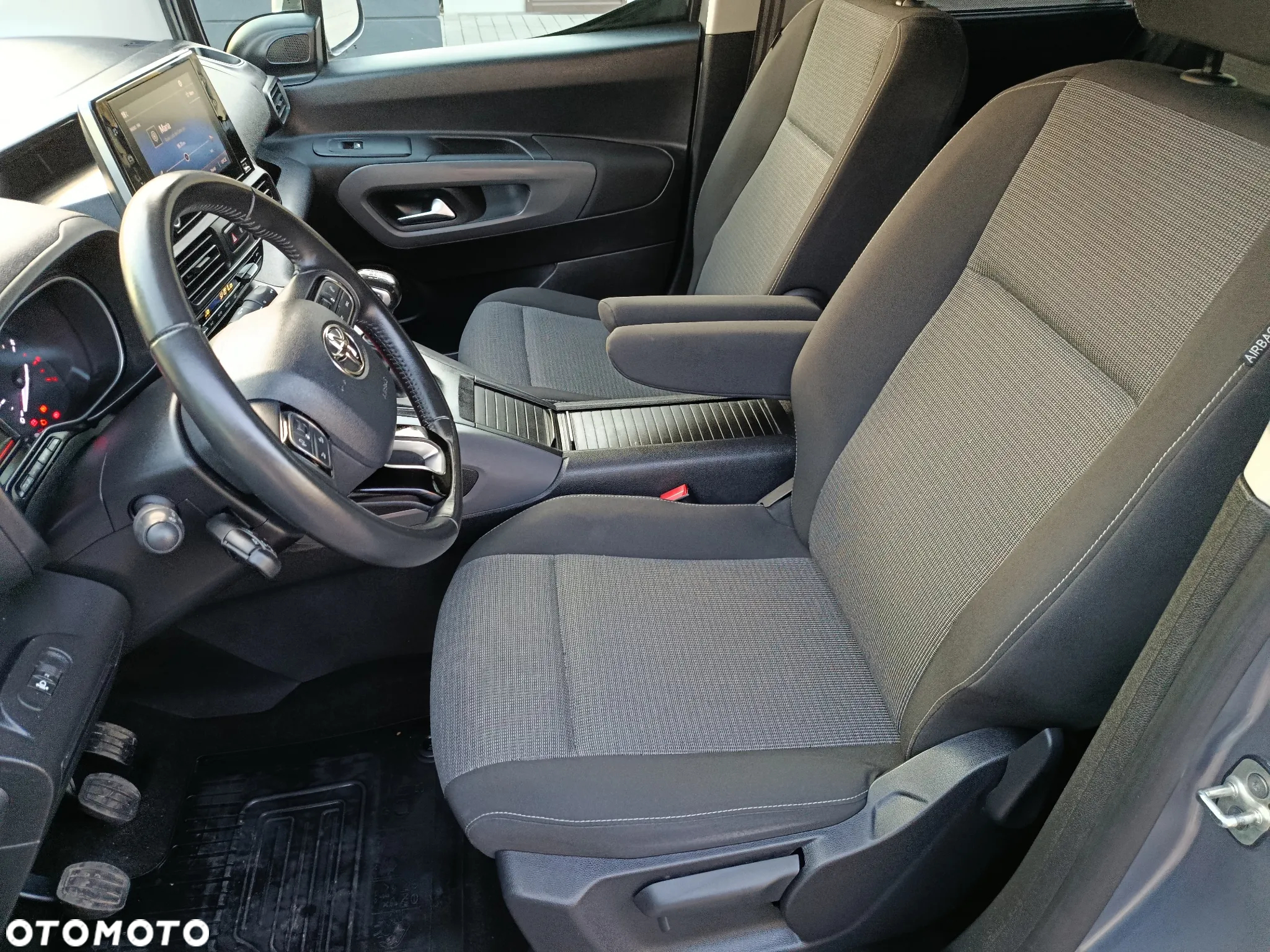 Toyota Proace City Verso Long 1.2 D-4T Family - 19