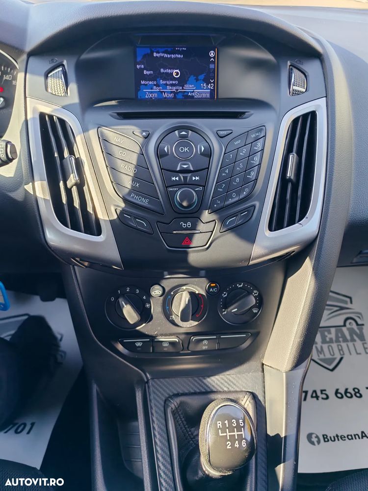 Ford Focus Turnier 1.0 EcoBoost Start-Stopp-System Business Edition - 16