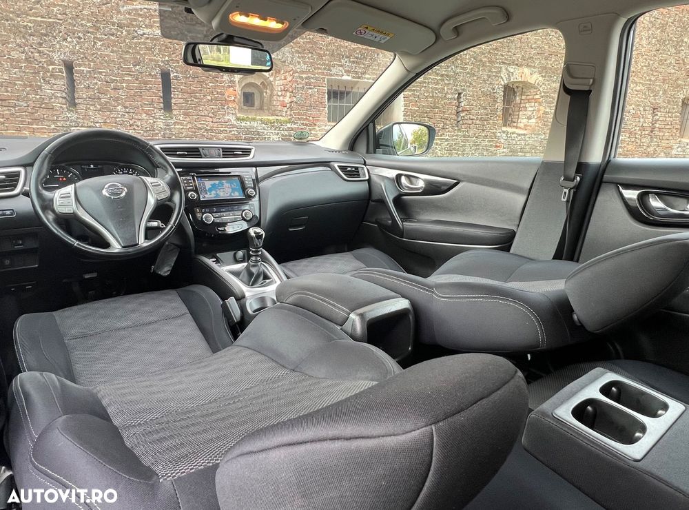 Nissan Qashqai 1.6 DCI Start/Stop N-Connecta - 11