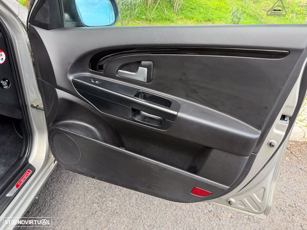 Kia Ceed SW 1.6 CRDi EX ISG - 25