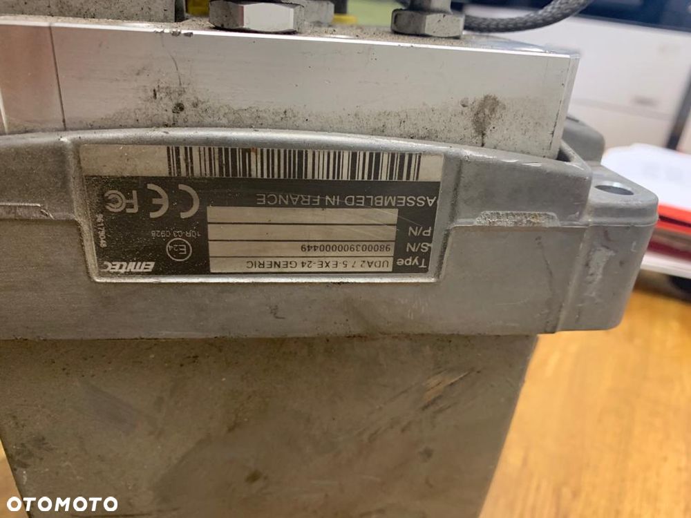 Pompa adblue emitec  MAN euro 6 demontaż 980003900000449 - 2