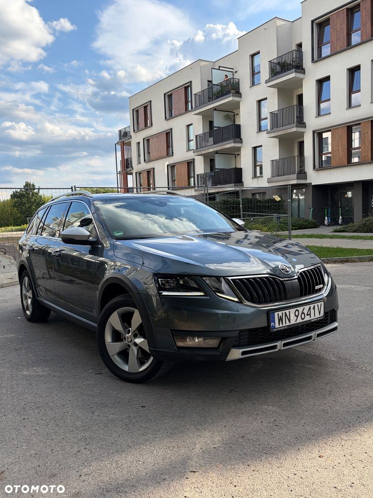Skoda Octavia Scout 2.0 TDI 4x4 DSG - 7