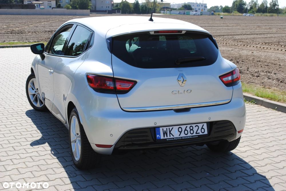 Renault Clio 1.2 16V 75 LIMITED - 4