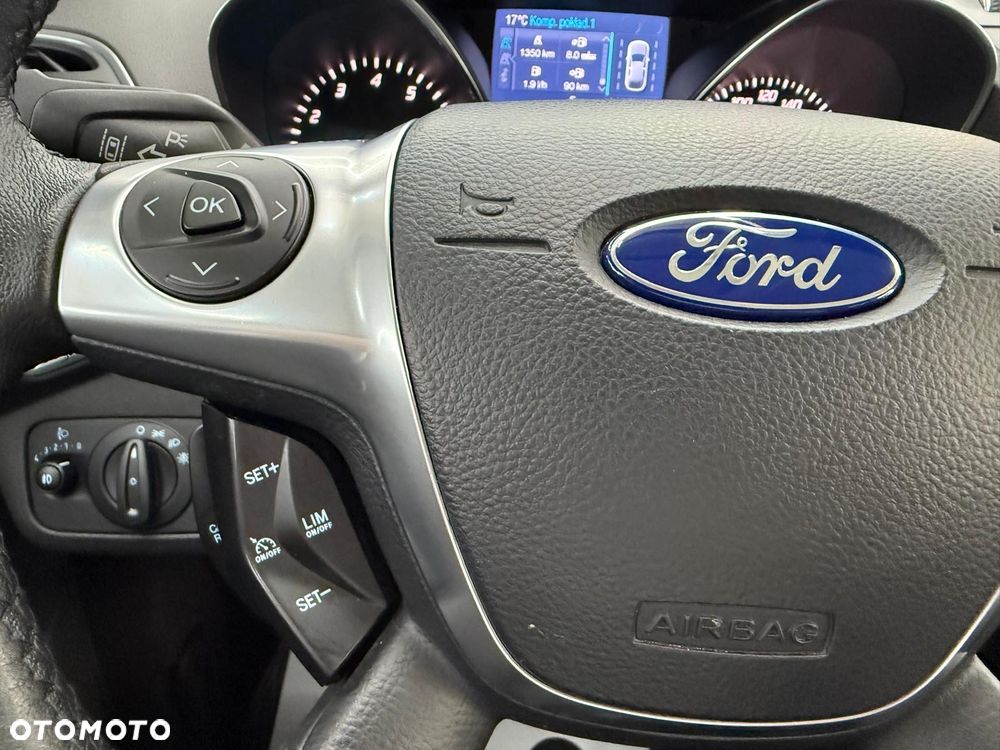 Ford Kuga 1.5 EcoBoost 2x4 Titanium - 15