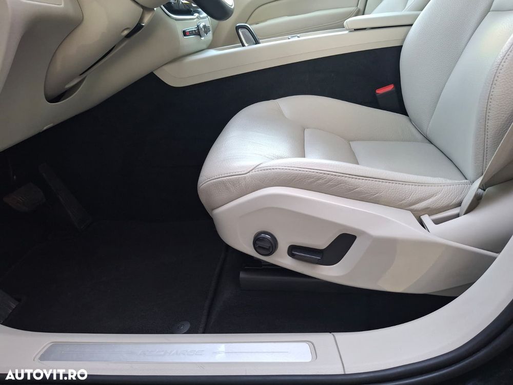 Volvo XC 60 T6 AWD Recharge Geartronic Inscription - 31