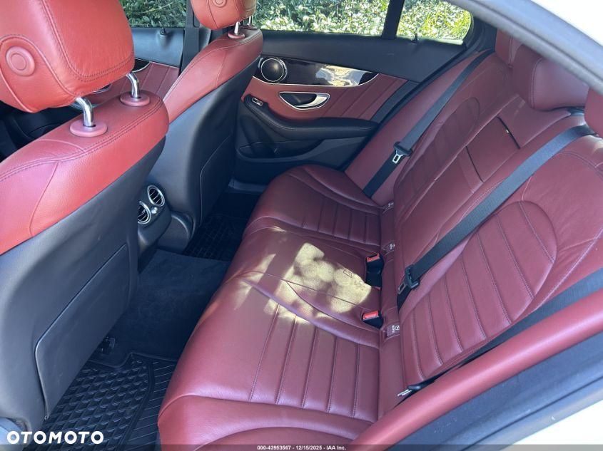 Mercedes-Benz Klasa C 300 9G-TRONIC AMG Line - 7