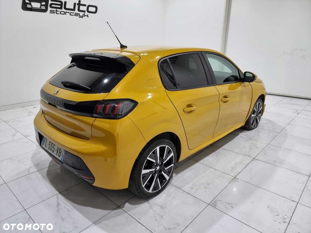 Peugeot 208 - 4