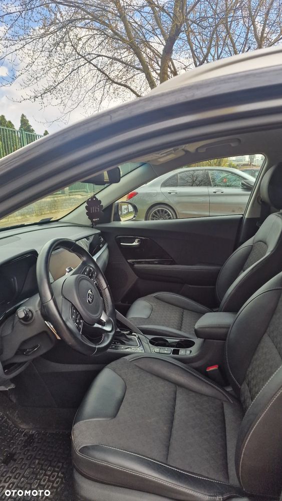 Kia Niro 1.6 GDI Hybrid Business Line - 9