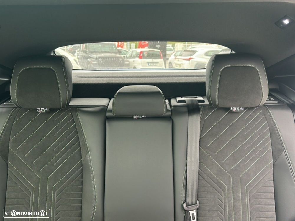 Peugeot E-3008 73 kWh Dual Motor Launch Edition - 9