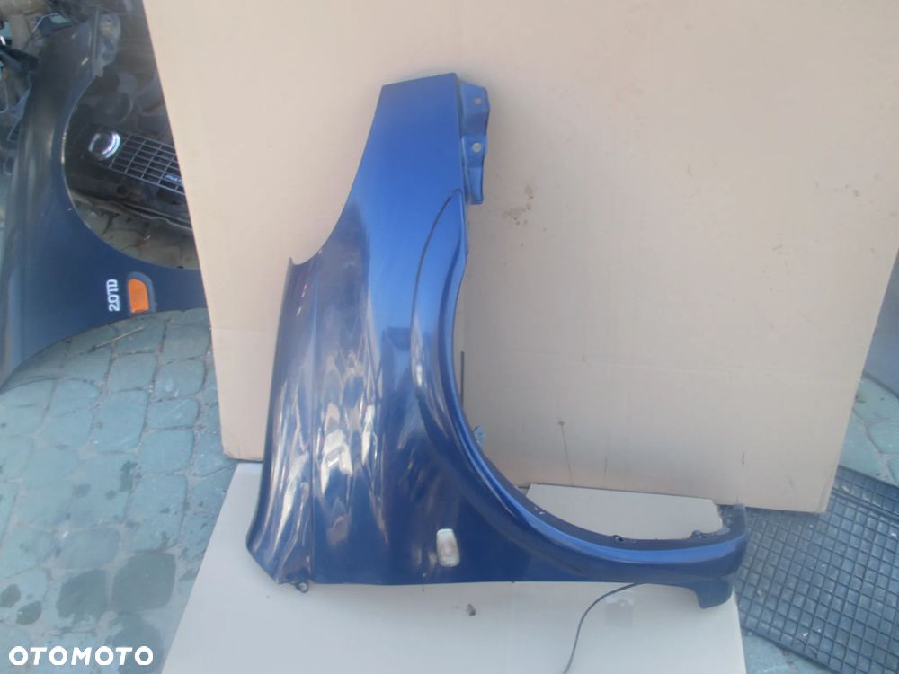 Błotnik prawy Toyota Yaris Verso 8M6 oryginał - 1