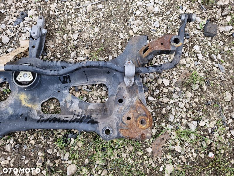 SKODA SUPERB III 3 2.0 TDI WÓZEK SANKI BELKA ZAWIESZENIA PRZÓD 3Q0199315D - 3