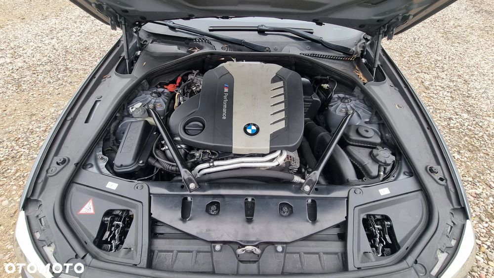 BMW Seria 5 M550d xDrive Touring Sport-Aut - 24