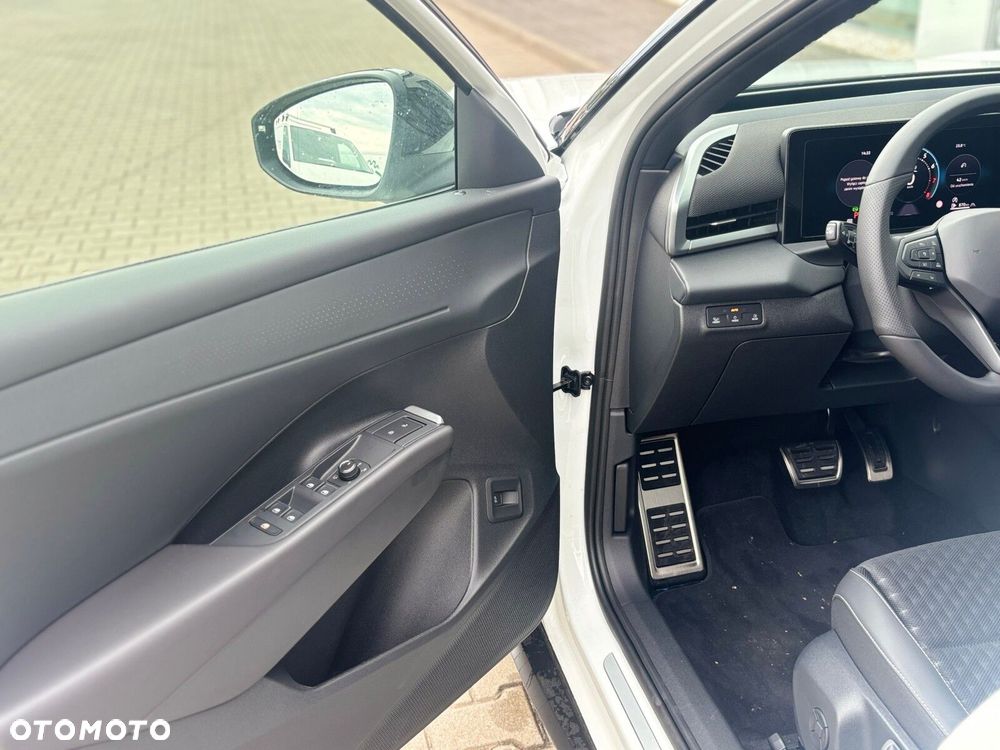 Volkswagen T-Roc - 17