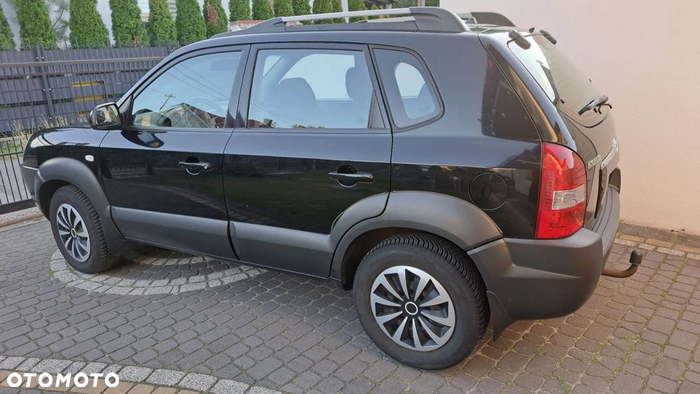 Hyundai Tucson 2.0 Comfort 2WD - 12
