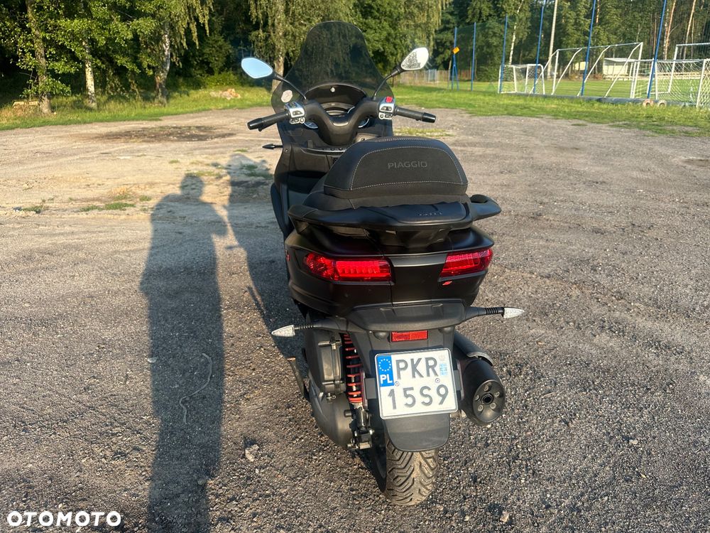 Piaggio MP-3 - 4