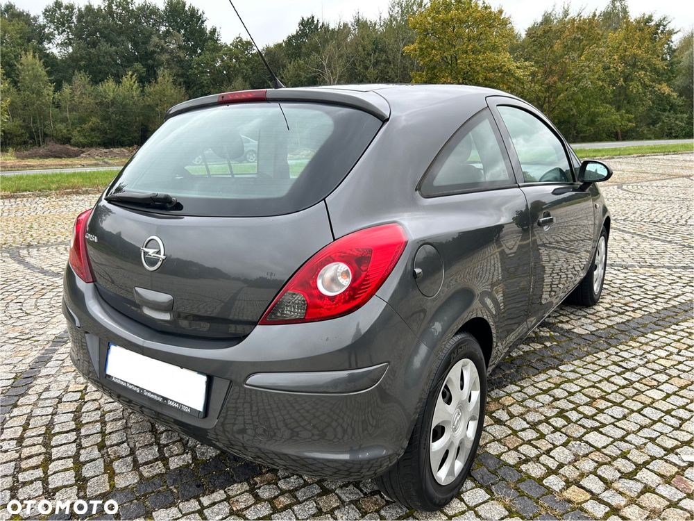 Opel Corsa 1.2 16V Essentia - 7