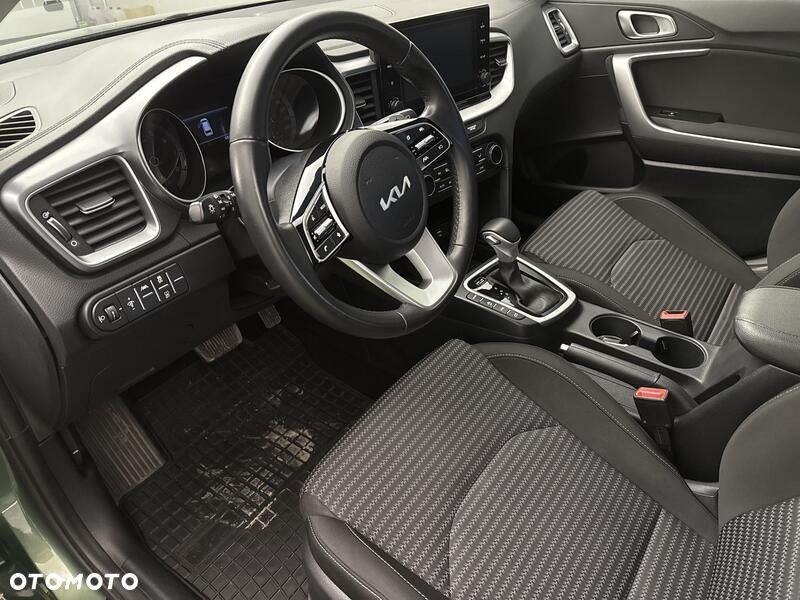 Kia Ceed 1.5 T-GDI M DCT - 10