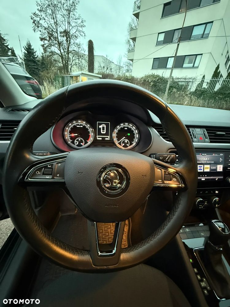 Skoda Octavia 2.0 TDI Style DSG - 14