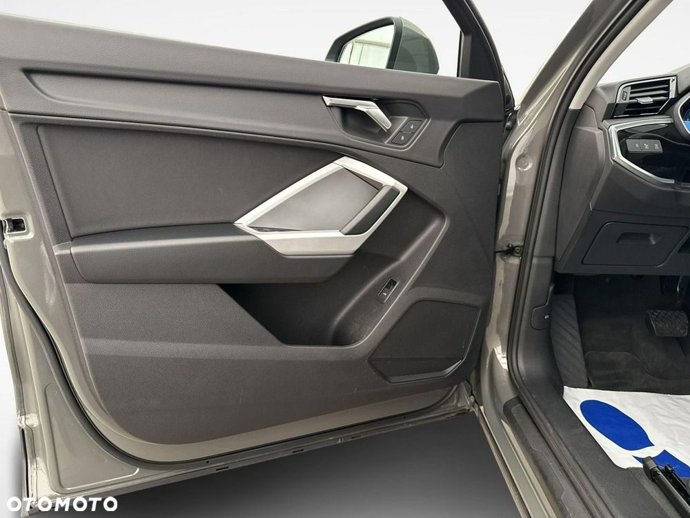 Audi Q3 - 11
