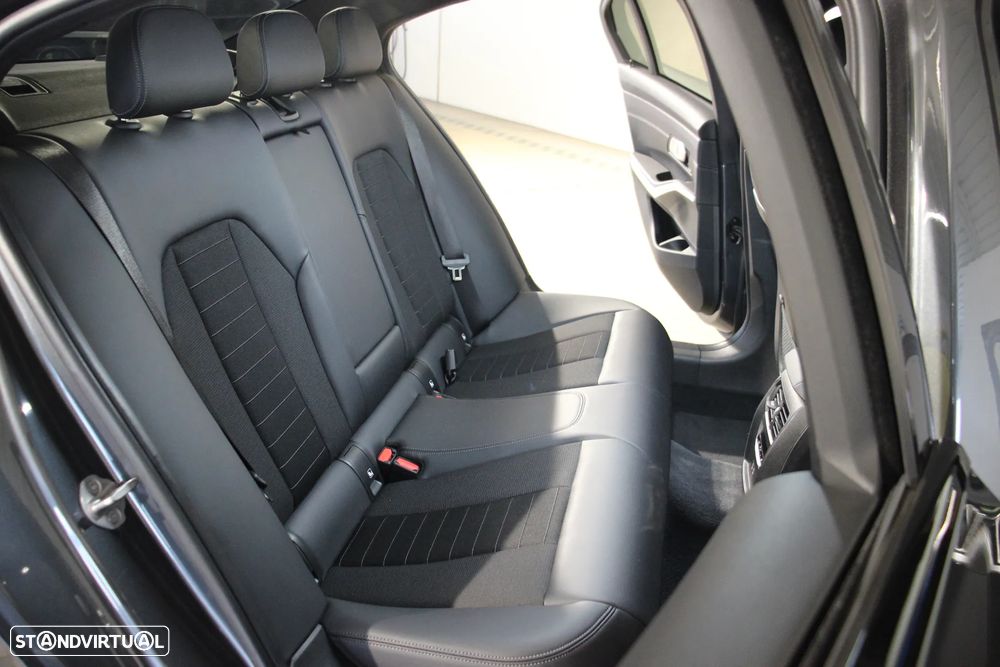 BMW 320 e Line Sport Auto - 13