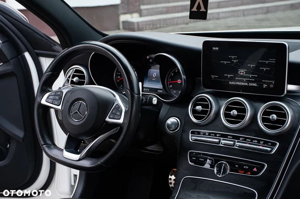 Mercedes-Benz Klasa C 400 4Matic 7G-TRONIC AMG Line - 18