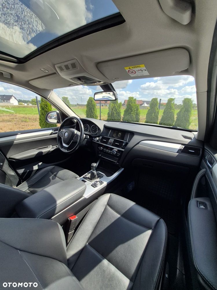 BMW X1 xDrive18d Sport Line - 16