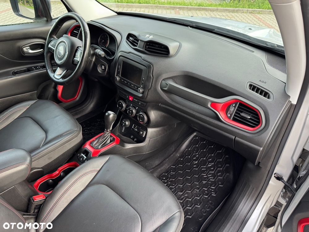 Jeep Renegade 2.0 MultiJet Trailhawk 4WD S&S - 24
