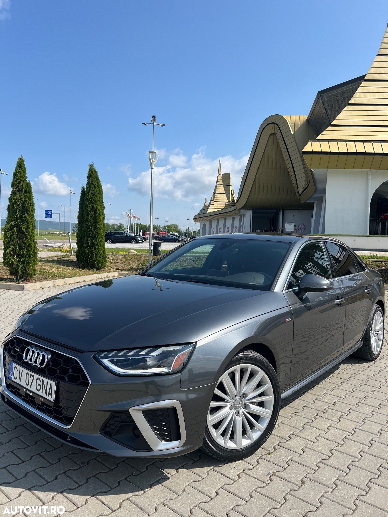 Audi A4 45 TFSI quattro S tronic S line - 1