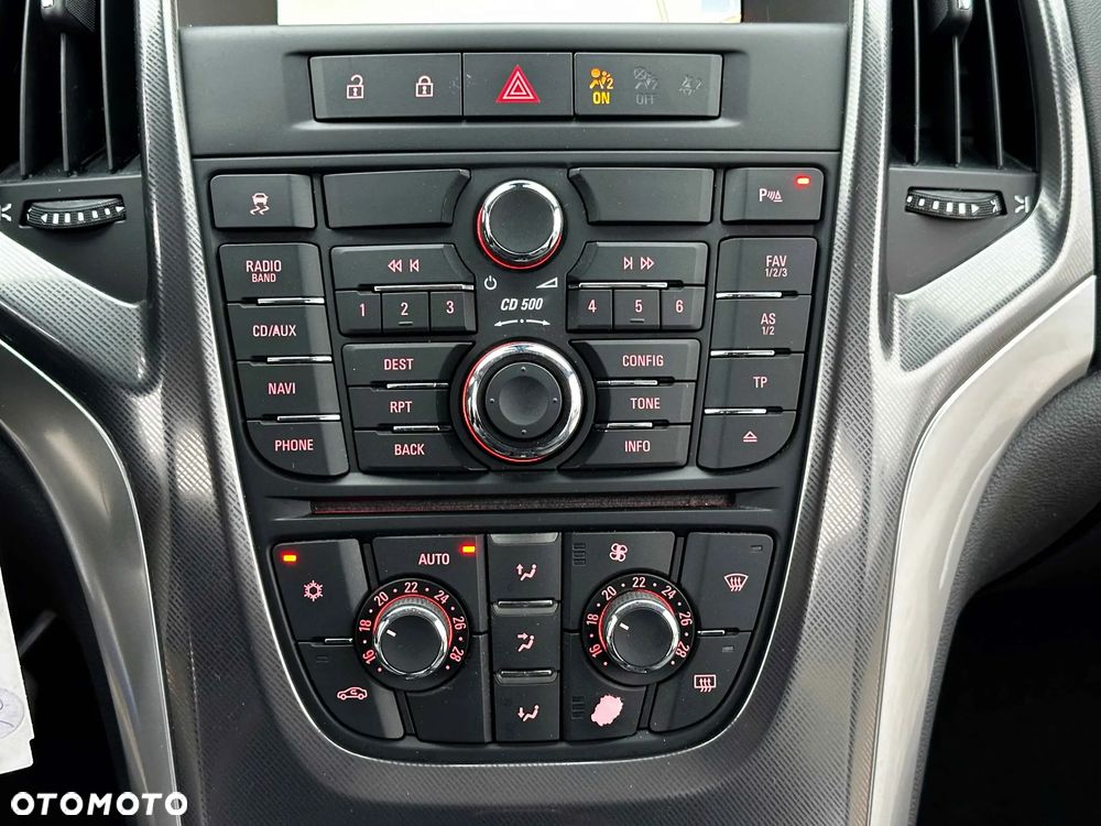 Opel Astra 1.4 T Cosmo - 27