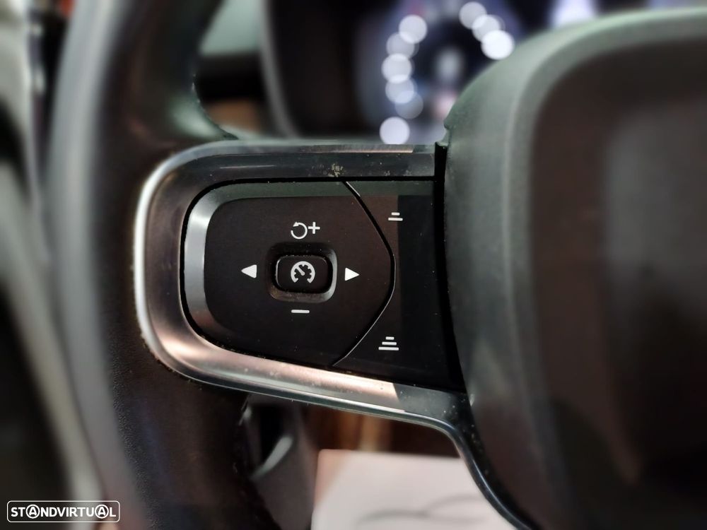 Volvo XC 40 - 15
